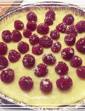 Torta crema e lamponi veloce e a prova di bomba